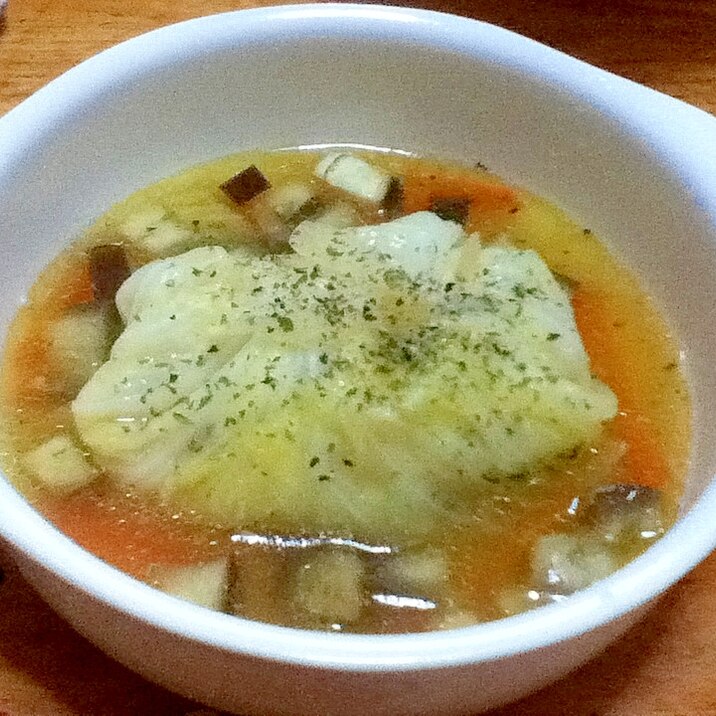 チーズinロールキャベツスープ